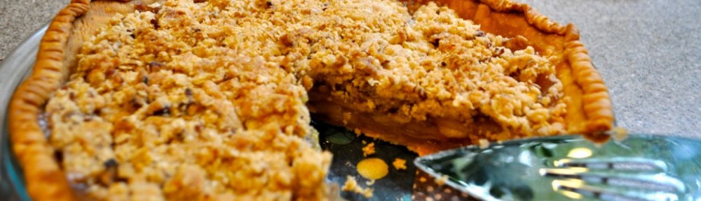 Yummy Stuff: Apple Pie with Crumble Topping