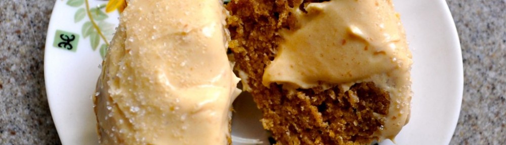 Yummy Stuff: Pumpkin Muffins with Pumpkin Mascarpone Cheese Filling