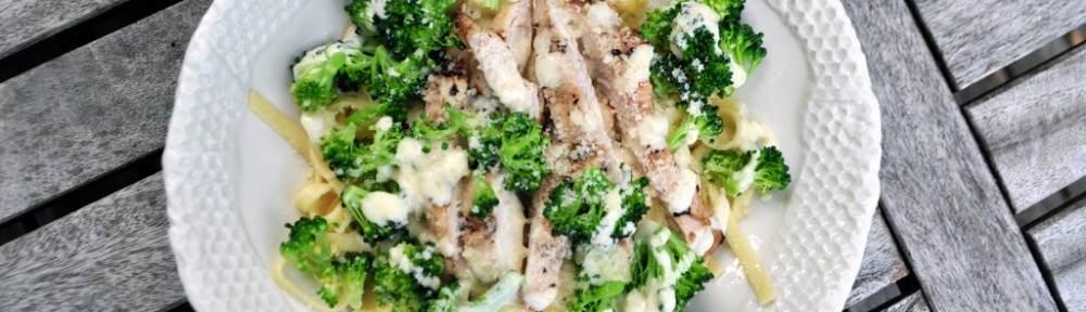 Grilled Chicken with Cheesy Linguine