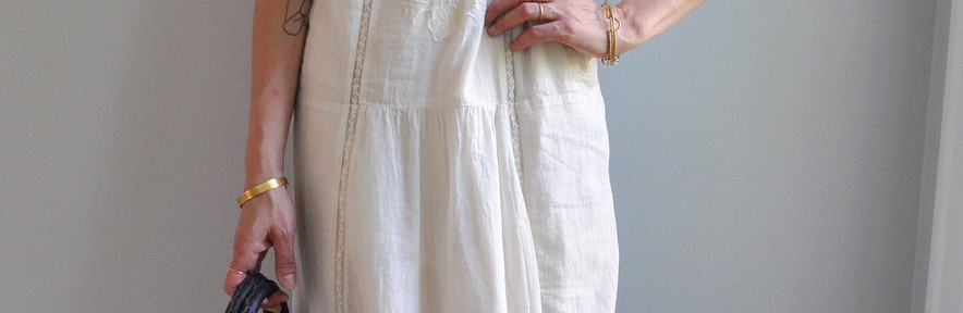 Dress That Mama: Ivory Cotton